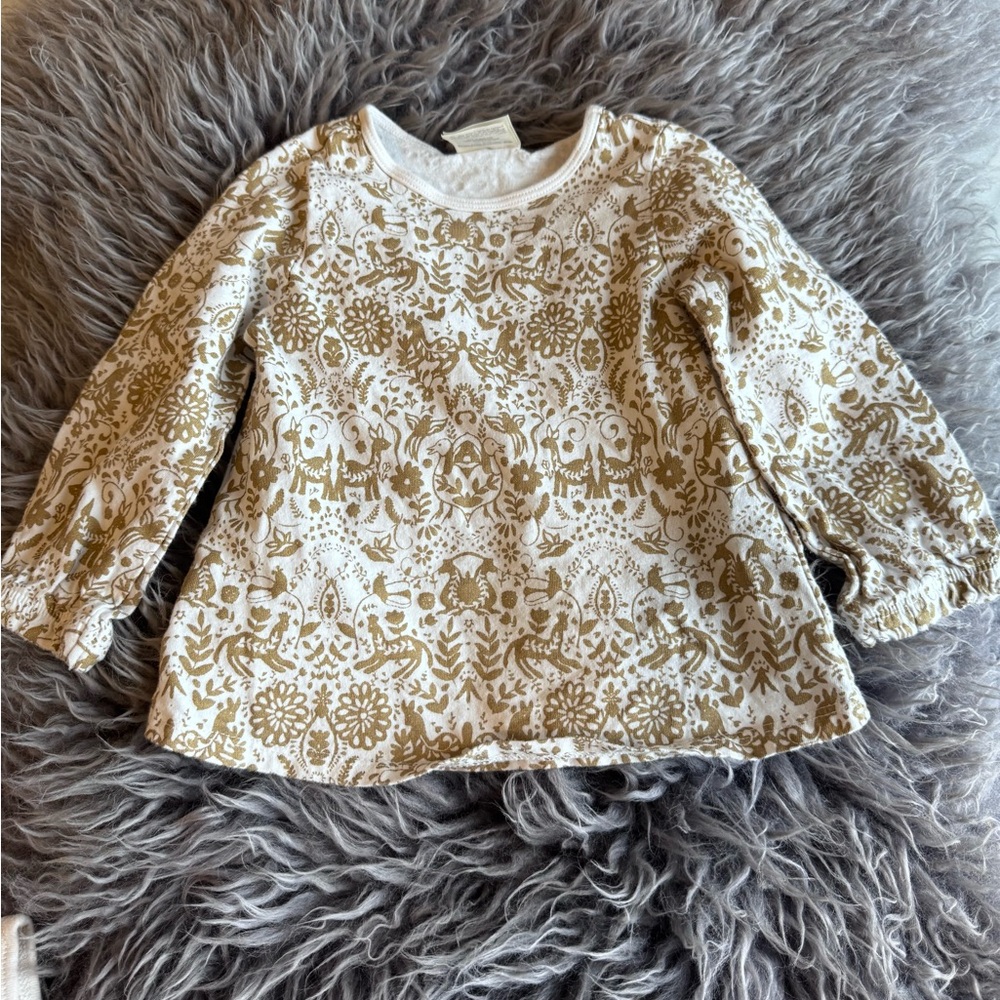 Baby Long-Sleeve Printed Top in Cream and Gold